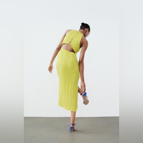 Elegant Yellow Dress - Picture 2 of 11